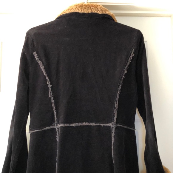 Cascade Trench Coat with Faux Fur - Picture 12 of 16